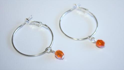Zilverkleurige oorbellen met schitterende oranje facetkraalt, Sieraden, Tassen en Uiterlijk, Oorbellen, Nieuw, Hangers, Overige materialen