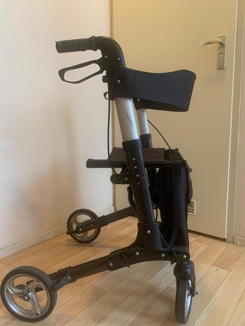 Opvouwbare Rollator, Diversen, Rollators, Zo goed als nieuw, Lichtgewicht, Opvouwbaar, Ophalen
