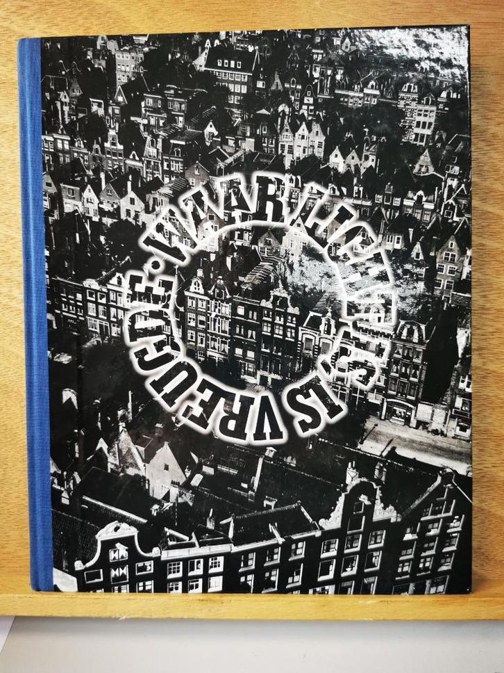 Waar licht is, is vreugde - Eeuw energievoorziening in A'dam, Boeken, Overige Boeken, Zo goed als nieuw, Ophalen of Verzenden