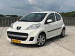 Peugeot 107 | 5DR + FULL OPTIE | 2011, Auto's, Peugeot, Voorwielaandrijving, Stof, 4 stoelen, Origineel Nederlands