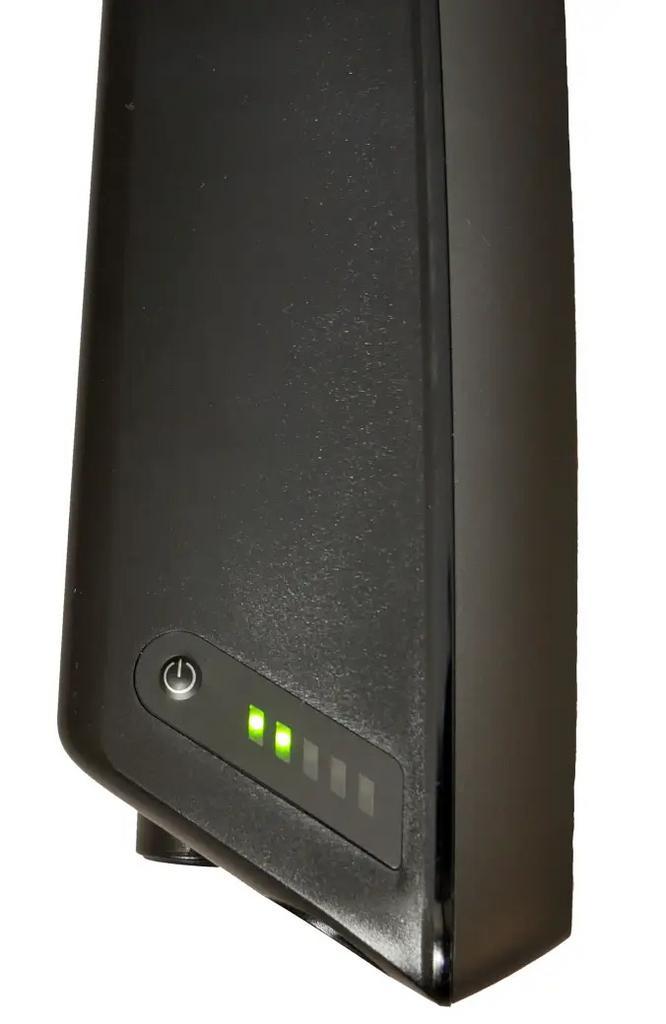 Zgan Bosch 500 powerpack incl oplader, Fietsen en Brommers, Fietsaccessoires | Fietsaccu's, Zo goed als nieuw, Ophalen of Verzenden