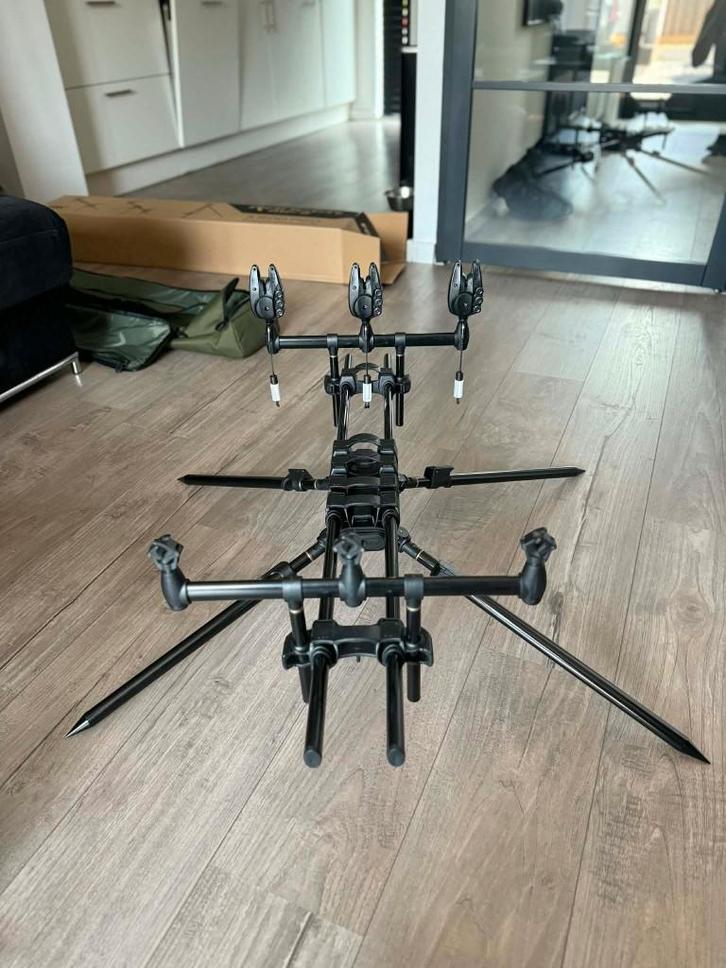 fox ranger mk2, rx+ 3+1, nash butt lock, korda white bobbin, Watersport en Boten, Hengelsport | Karpervissen, Zo goed als nieuw