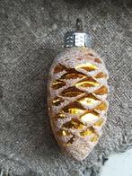 Oude gele dennenappel kerstbal, Ophalen of Verzenden, Gebruikt