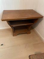 Houten bijzettafel met plank, Ophalen of Verzenden, Gebruikt
