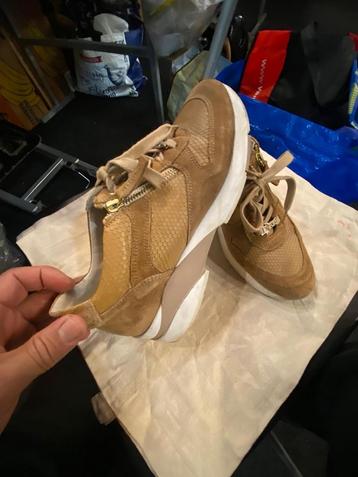 ZGAN Bruine  NB Sneakers - Maat 39 beschikbaar voor biedingen