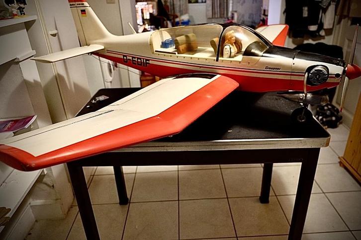 Graupner Jodel DR 400 – spanwijdte 1,80 m (1978–1984), Hobby en Vrije tijd, Modelbouw | Radiografisch | Vliegtuigen, Gebruikt