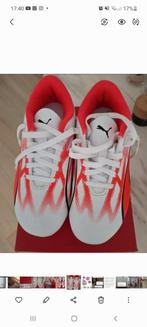 Puma Voetbalschoenen maat 29 en maat 30, Sport en Fitness, Voetbal, Maat XS of kleiner, Ophalen, Zo goed als nieuw, Schoenen