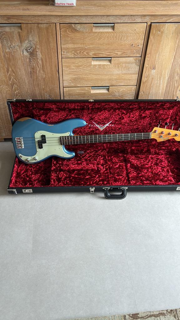 Fender Precision CS lake Placid, Muziek en Instrumenten, Snaarinstrumenten | Gitaren | Bas, Zo goed als nieuw, Ophalen