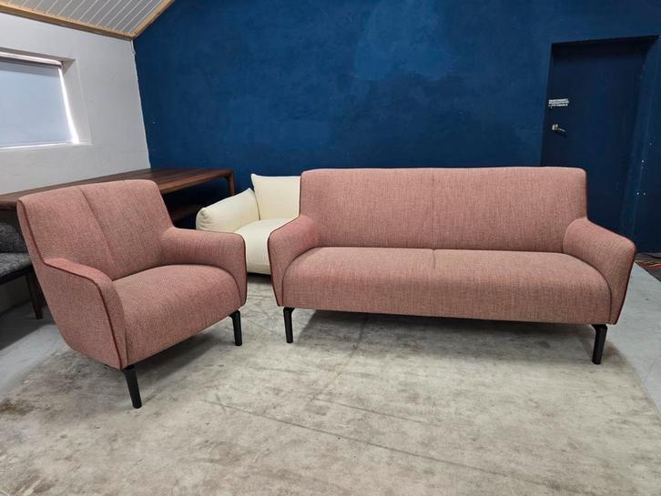 Evidence Leolux Santosa design zithoek showmodel, Huis en Inrichting, Banken | Bankstellen, Zo goed als nieuw, 75 tot 100 cm, Stof