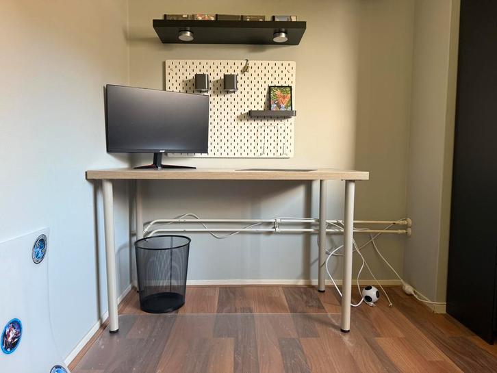 IKEA Linnmon/Adils bureau, Huis en Inrichting, Bureaus, Zo goed als nieuw, Ophalen