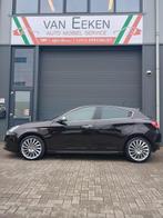 Alfa Romeo Giulietta 1.4 T Distinctive, Voorwielaandrijving, Gebruikt, Zwart, 4 cilinders