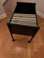 Verrijdbaar hangmappen karretje, Ophalen