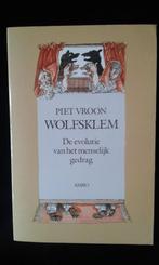 Piet Vroon _ Wolfsklem.  Piet Vroon gaat in Wolfsklem,, Ophalen of Verzenden, Zo goed als nieuw, Astrologie, Achtergrond en Informatie