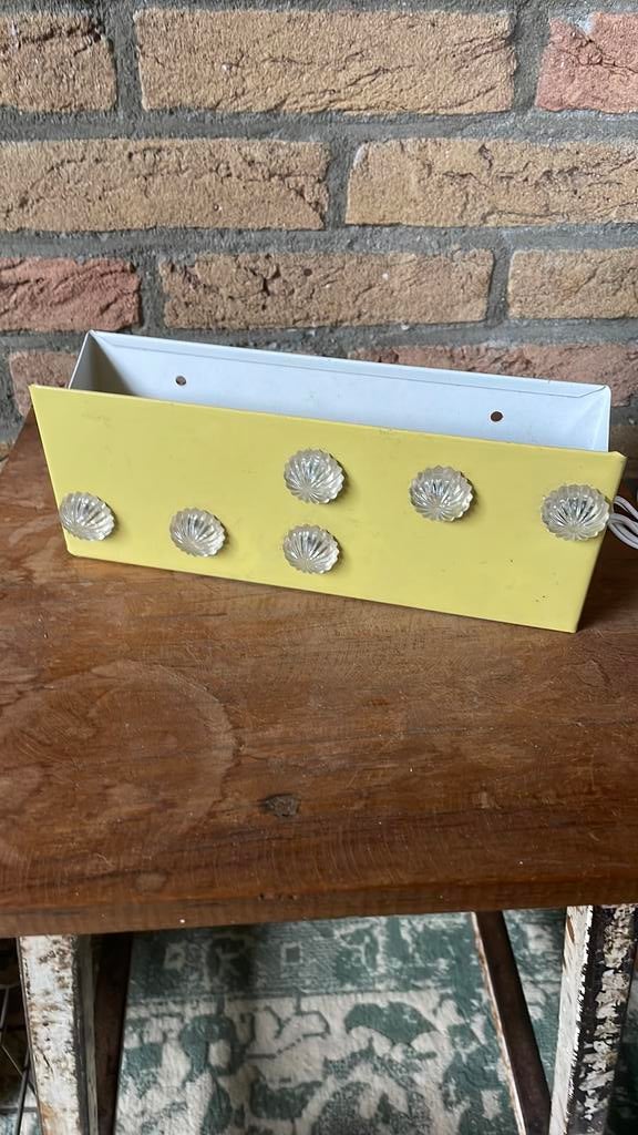 Vintage bedlamp geel mogelijk Herda in prima staat., Ophalen of Verzenden, Gebruikt, Metaal of Aluminium