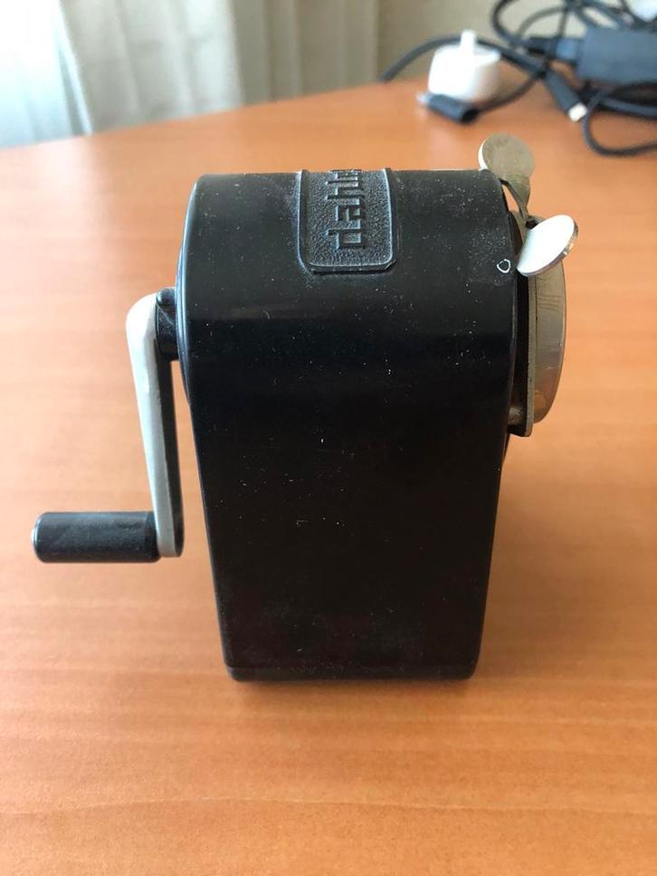 Dahle 55 bakelieten puntenslijper Made in Germany jaren ‘50?, Antiek en Kunst, Antiek | Kantoor en Zakelijk, Ophalen of Verzenden