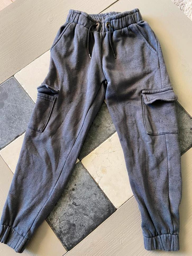 Joggingbroekje mt 110/116 voor 25 cent !!!, Kinderen en Baby's, Kinderkleding | Maat 110, Gebruikt, Jongen, Broek, Ophalen of Verzenden
