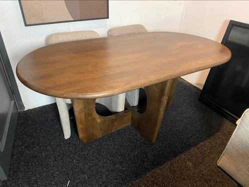 Eettafel aseri 180x90 walnoot aparte poten past bij japandi, Huis en Inrichting, Tafels | Eettafels, Nieuw, 50 tot 100 cm, 150 tot 200 cm