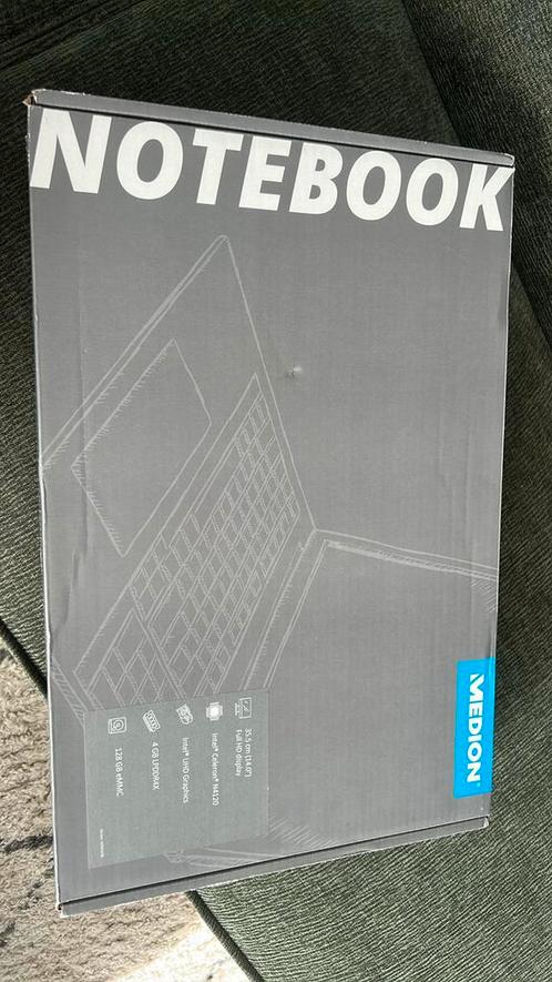 MEDION AKOYA, Computers en Software, Windows Laptops, Zo goed als nieuw, 14 inch, Minder dan 2 Ghz, 4 GB, Ophalen of Verzenden