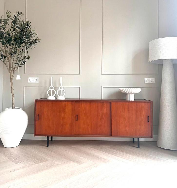 🤎 Vintage retro dressoir lowboard tv-kast jaren ‘60 teak, Huis en Inrichting, Kasten | Dressoirs, Zo goed als nieuw, 150 tot 200 cm