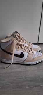 Nike dunk high wit/lichtbruin, Kleding | Dames, Schoenen, Verzenden, Wit, Nike, Sneakers of Gympen