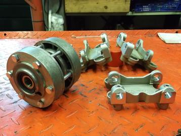 Moto Guzzi lagerflenzen en tuimelaarbokken 850-1100 cc beschikbaar voor biedingen