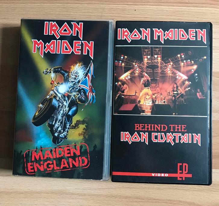 Iron maiden VHS maiden england en behind the iron curtain, Cd's en Dvd's, VHS | Documentaire, Tv en Muziek, Gebruikt, Muziek en Concerten