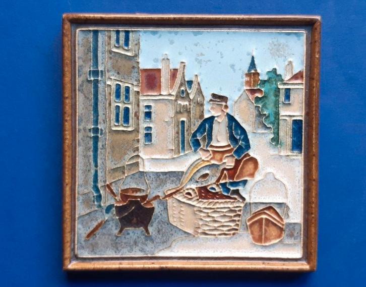 Porceleyne Fles 50jr bond loodgieters Cloisonne tegel (2) 54, Antiek en Kunst, Antiek | Wandborden en Tegels, Ophalen of Verzenden