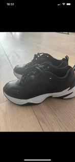 Nieuwe Nike 38,5, Ophalen, Zo goed als nieuw, Sneakers of Gympen