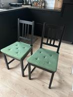 4 IKEA zwarte stoelen met groene kussens, Huis en Inrichting, Stoelen, Gebruikt, Zwart, Ophalen of Verzenden, Vier
