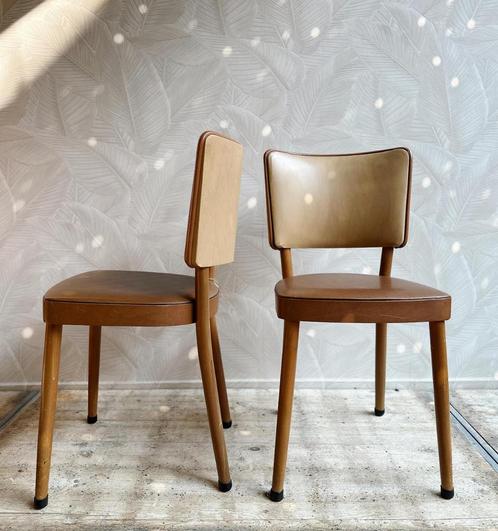 2 vintage jaren 60 eetkamer stoelen skai leer bruin, Huis en Inrichting, Stoelen, Zo goed als nieuw, Leer, Bruin, Ophalen