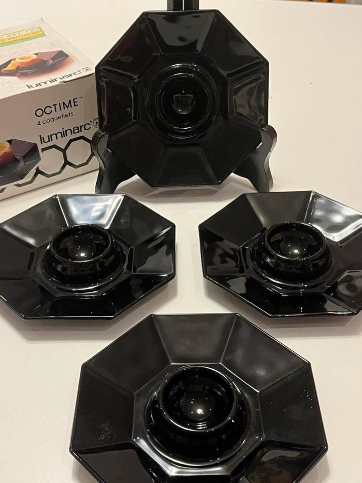 Vintage Luminarc Octime zwart Eierdopjes - 4 stuks, Huis en Inrichting, Keuken | Servies, Gebruikt, Overige typen, Glas, Ophalen of Verzenden