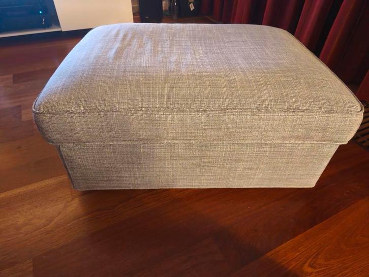 Ikea Kivik poef + extra hoes, Huis en Inrichting, Banken | Voetenbanken en Poefen, Ophalen