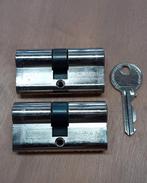 2x Corbin cilinders 30/30 gelijksluitend, Ophalen of Verzenden, Gebruikt, IJzer, Slot