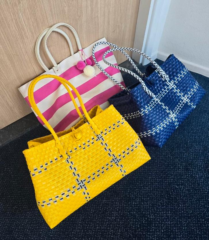 3 Vrolijke Zomer Damestassen Schoudertas Dames Tas Nieuw, Sieraden, Tassen en Uiterlijk, Tassen | Damestassen, Nieuw, Schoudertasje