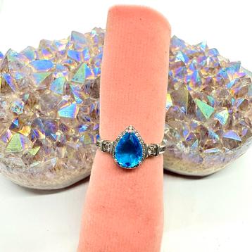 Zilveren Ring met Blauwe Topaas - Nieuw! beschikbaar voor biedingen