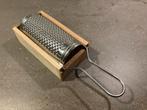Kaasrasp met houten opvangbakje, Huis en Inrichting, Keuken | Keukenbenodigdheden, Ophalen of Verzenden, Nieuw