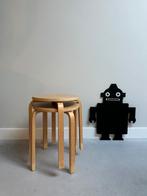 IKEA FROSTA, Huis en Inrichting, Krukjes, Ophalen of Verzenden, Zo goed als nieuw, Hout