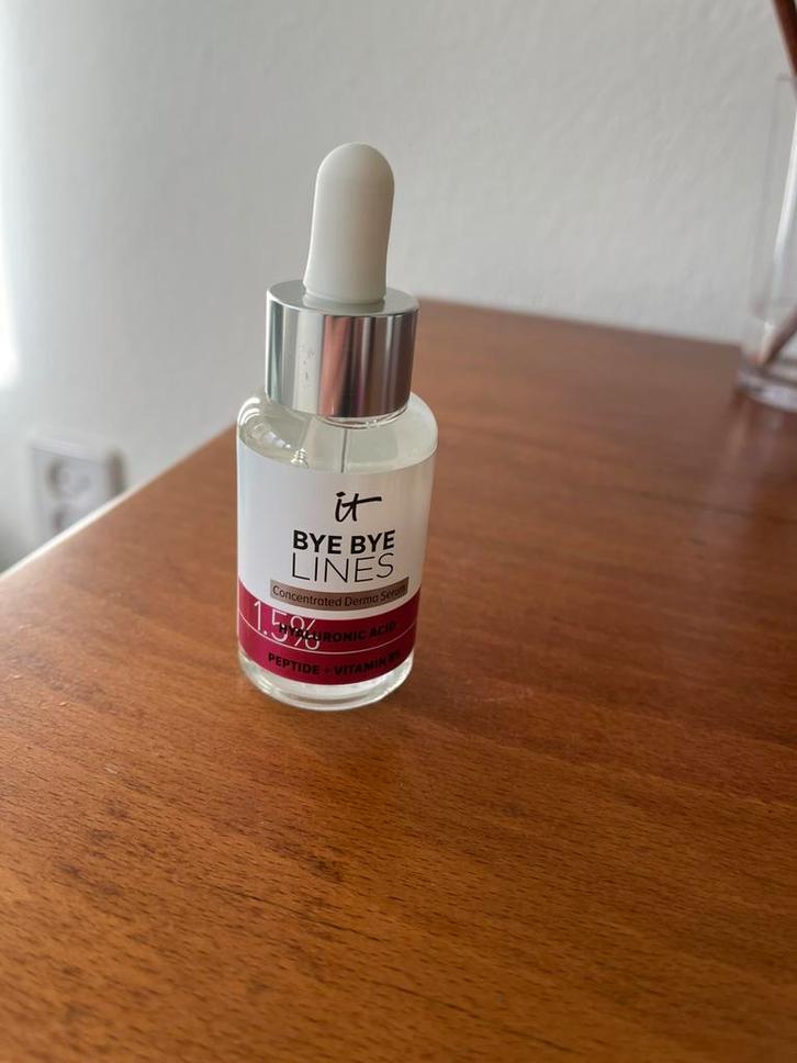 IT bye bye lines, Sieraden, Tassen en Uiterlijk, Uiterlijk | Gezichtsverzorging, Nieuw, Gehele gezicht, Ophalen of Verzenden