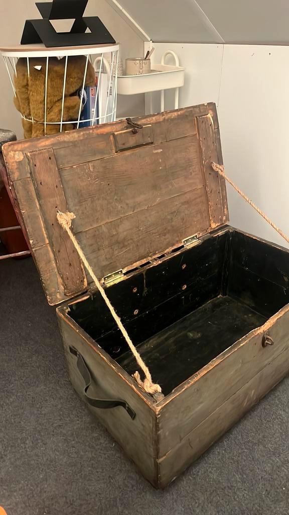 Vintage gepimpte oude kist, Huis en Inrichting, Woonaccessoires | Kisten, Gebruikt, Minder dan 50 cm, 50 tot 75 cm, Minder dan 50 cm