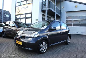 Toyota Aygo 1.0 Automaat 1e eigenaar 5 deurs dealerhistorie beschikbaar voor biedingen