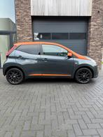 Toyota Aygo JBL 1.0 5D 2021 Grijs Clima Cruise, Auto's, Voorwielaandrijving, 4 stoelen, Origineel Nederlands, Bedrijf