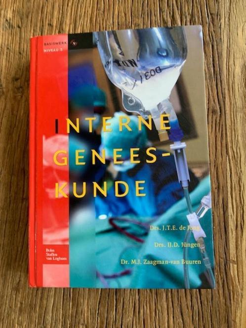***Interne geneeskunde*** De Jong / Jungen / Zaagman, Boeken, Studieboeken en Cursussen, Gelezen, HBO, Ophalen of Verzenden