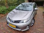 Toyota Auris 1.8 Hybrid Lease Pro Xenon/Pano/Half leder, Auto's, Toyota, Gebruikt, Zwart, 4 cilinders, Leder en Stof