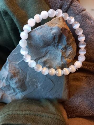 Seleniet armband  beschikbaar voor biedingen