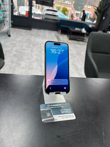 iPhone 15 128GB Geel! Scherm krasvrij! Accu 100%! Garantie beschikbaar voor biedingen