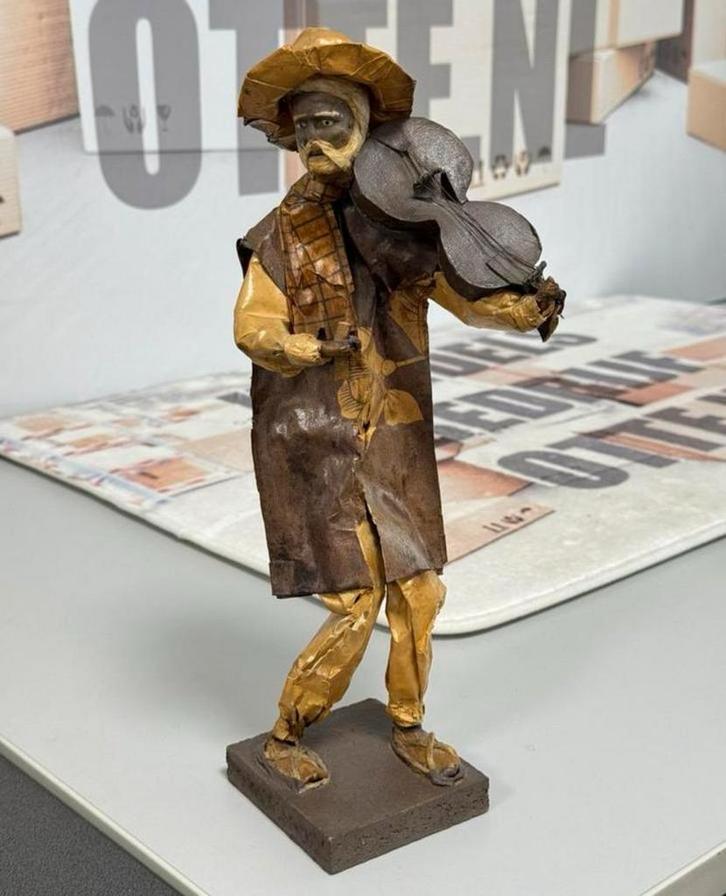 Vintage Mexicaanse Papier-Maché Pop beeldje mexico 35cm, Verzamelen, Beelden en Beeldjes, Zo goed als nieuw, Mens, Ophalen of Verzenden