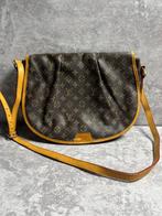 Louis Vuitton Crossbody Menil, Sieraden, Tassen en Uiterlijk, Tassen | Damestassen, Ophalen of Verzenden, Zo goed als nieuw, Bruin