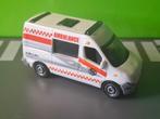 Matchbox 80 - Renault Master Ambulance [wit] 1/70, Ophalen of Verzenden, Zo goed als nieuw, Auto