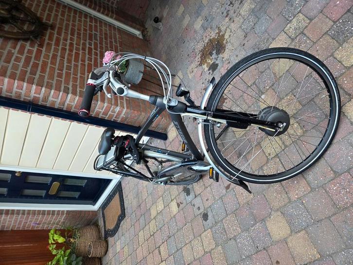 Grijze Gazelle fuente (elektrisch), Fietsen en Brommers, Elektrische fietsen, Gebruikt, Gazelle, Ophalen