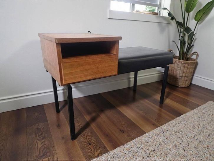 vintage houten bankje / telefoonbankje / sidetable, Antiek en Kunst, Curiosa en Brocante, Ophalen